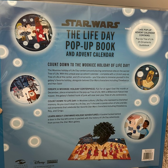Star Wars: The Life Day Pop-Up Book and Advent Calendar - Picture 2 of 4